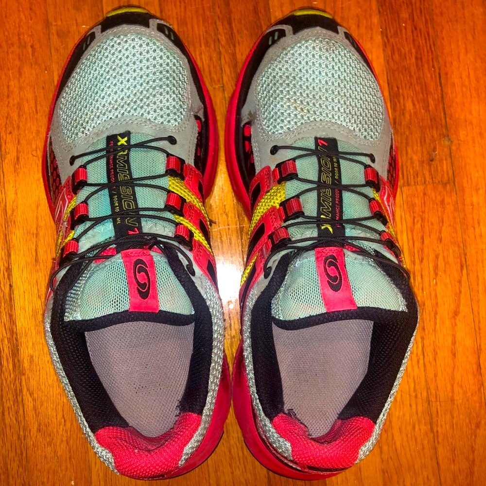 Salomon discontinued tennis shoes